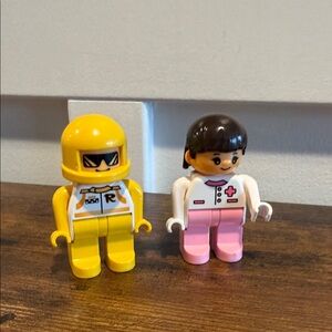 Lego Duplo Mini Figs Figure Kids Toy Figures Set - Yellow and pink